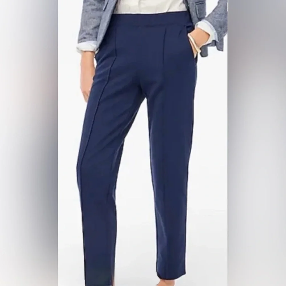 NWT J. Crew Navy Blue Pintuck Sweatpants L 1” seam separation in back easy fix